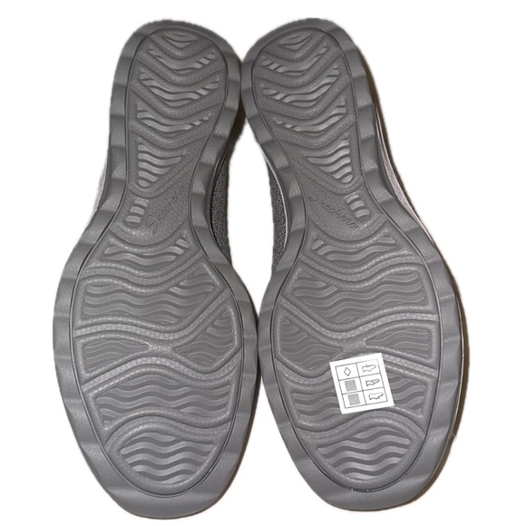 Skechers Up-Lifted Vegan Relaxed Fit Memory Foam Mary Jane Gray Slip-On Shoes - Picture 4 of 14